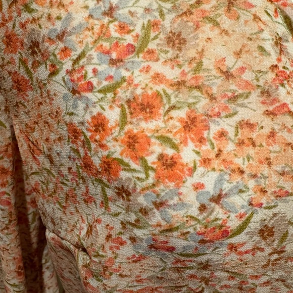 NWT  1. STATE
V-Neck Long Sleeve Floral Tiered Ruffle Mini Wrap Dress - Picture 6 of 6